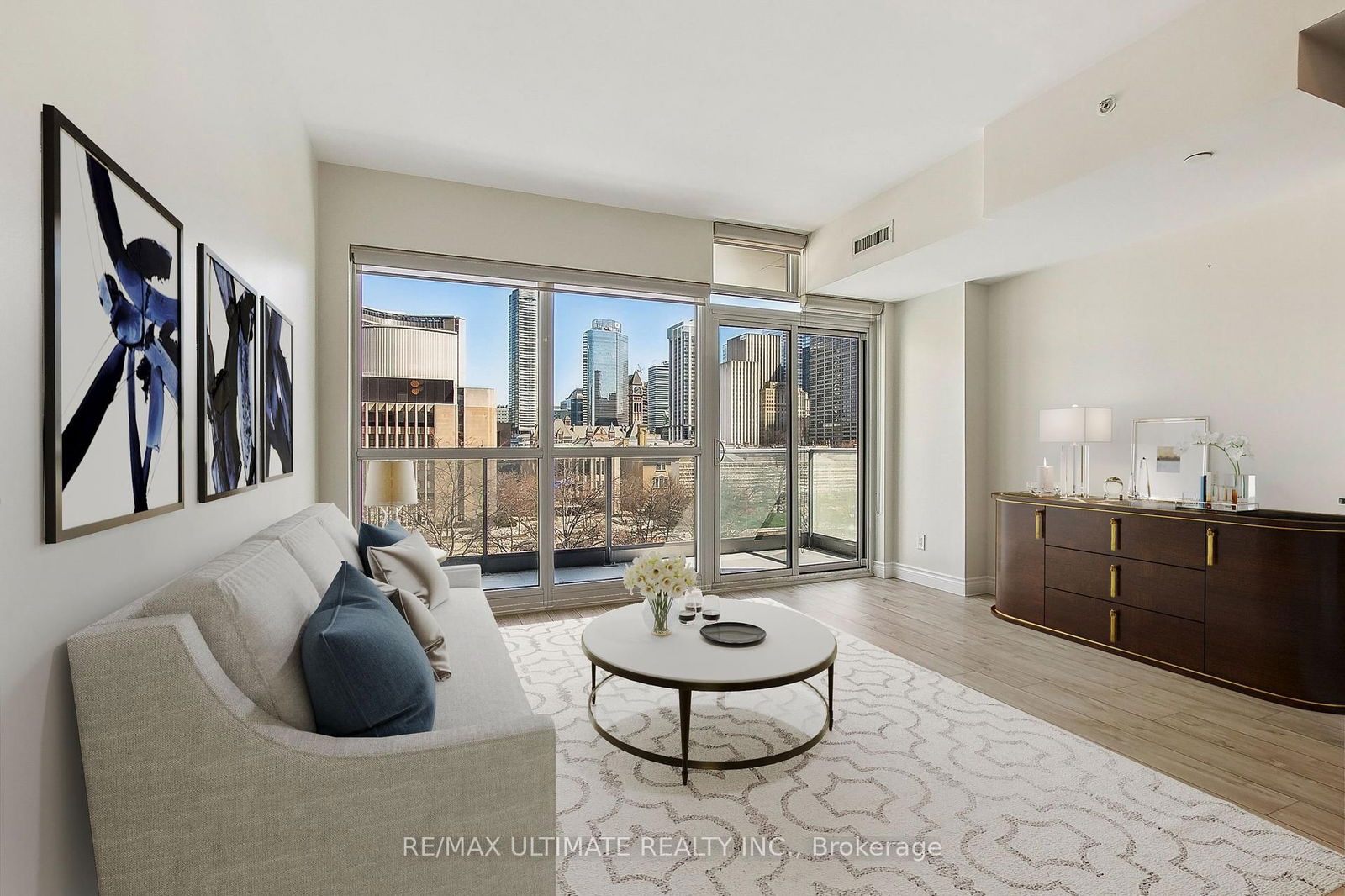 Condo for sale at 611-210 Simcoe Street, Toronto, Kensington-Chinatown, M5T 0A9 - MLS: C12162734