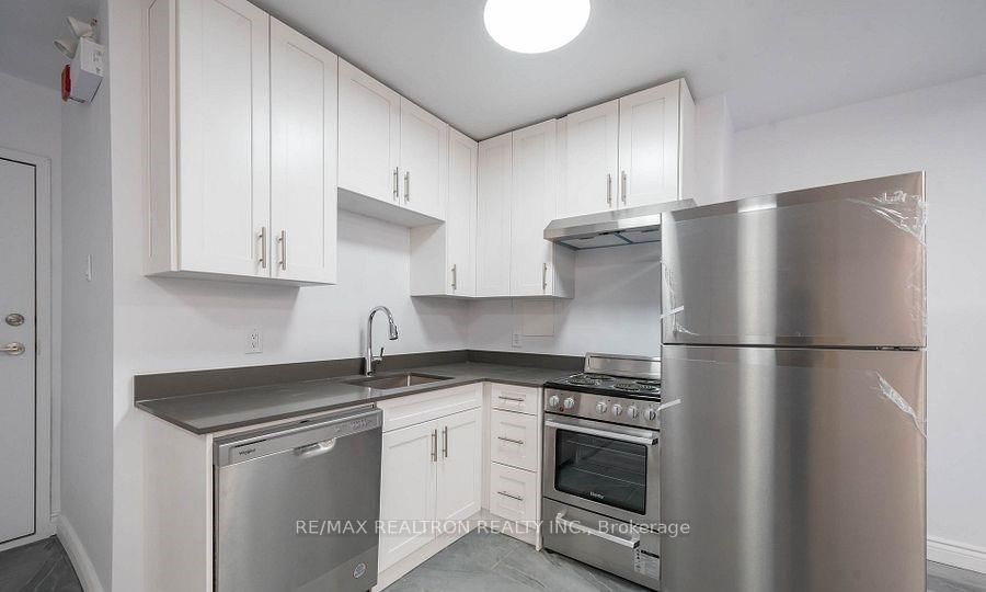 Condo for lease at E-8 Mallory Gdns, Toronto, Yonge-St. Clair, M4V 2A6 - MLS: C12162779