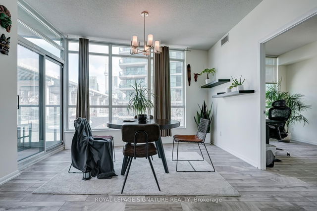 230 - 231 Fort York Boulevard