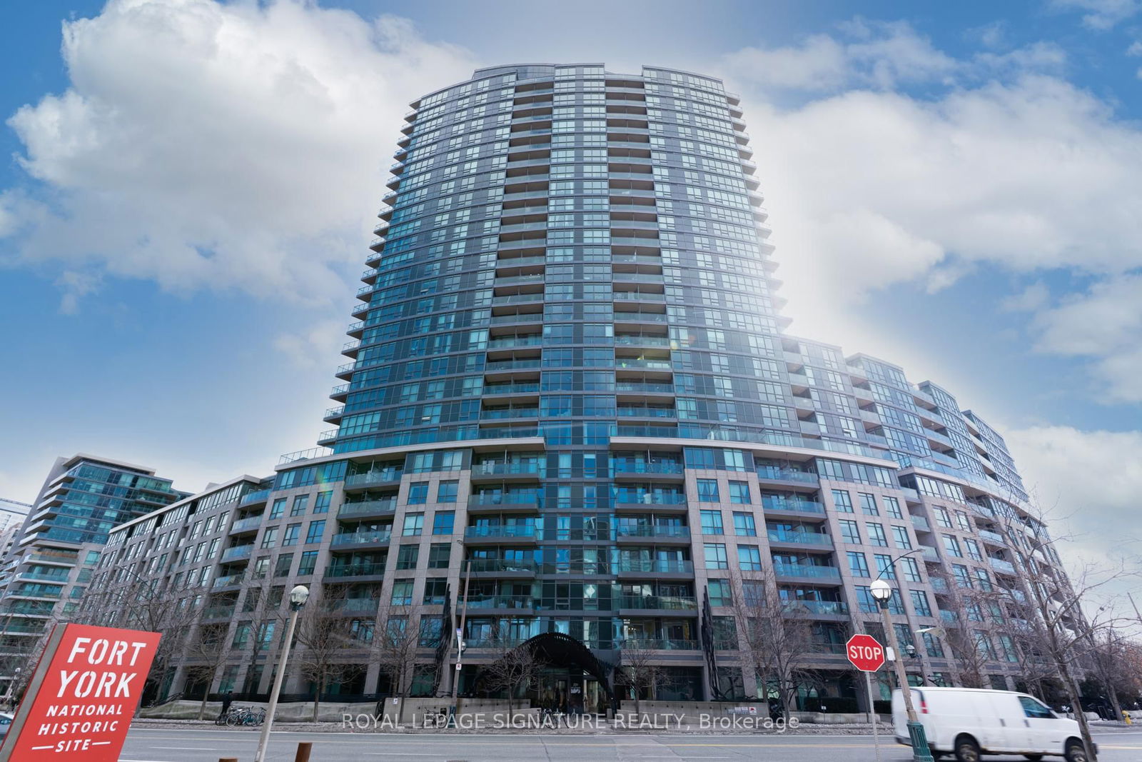 Condo for sale at 230-231 Fort York Boulevard, Toronto, Niagara, M5V 2B1 - MLS: C12162978