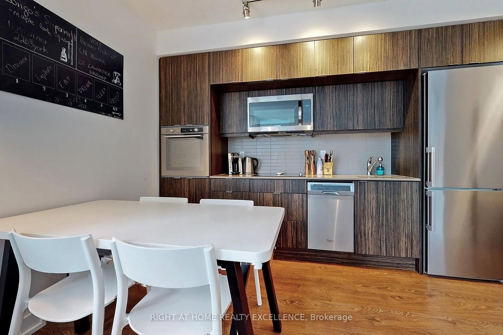 10 York Street, Unit 2203 - Photo 16