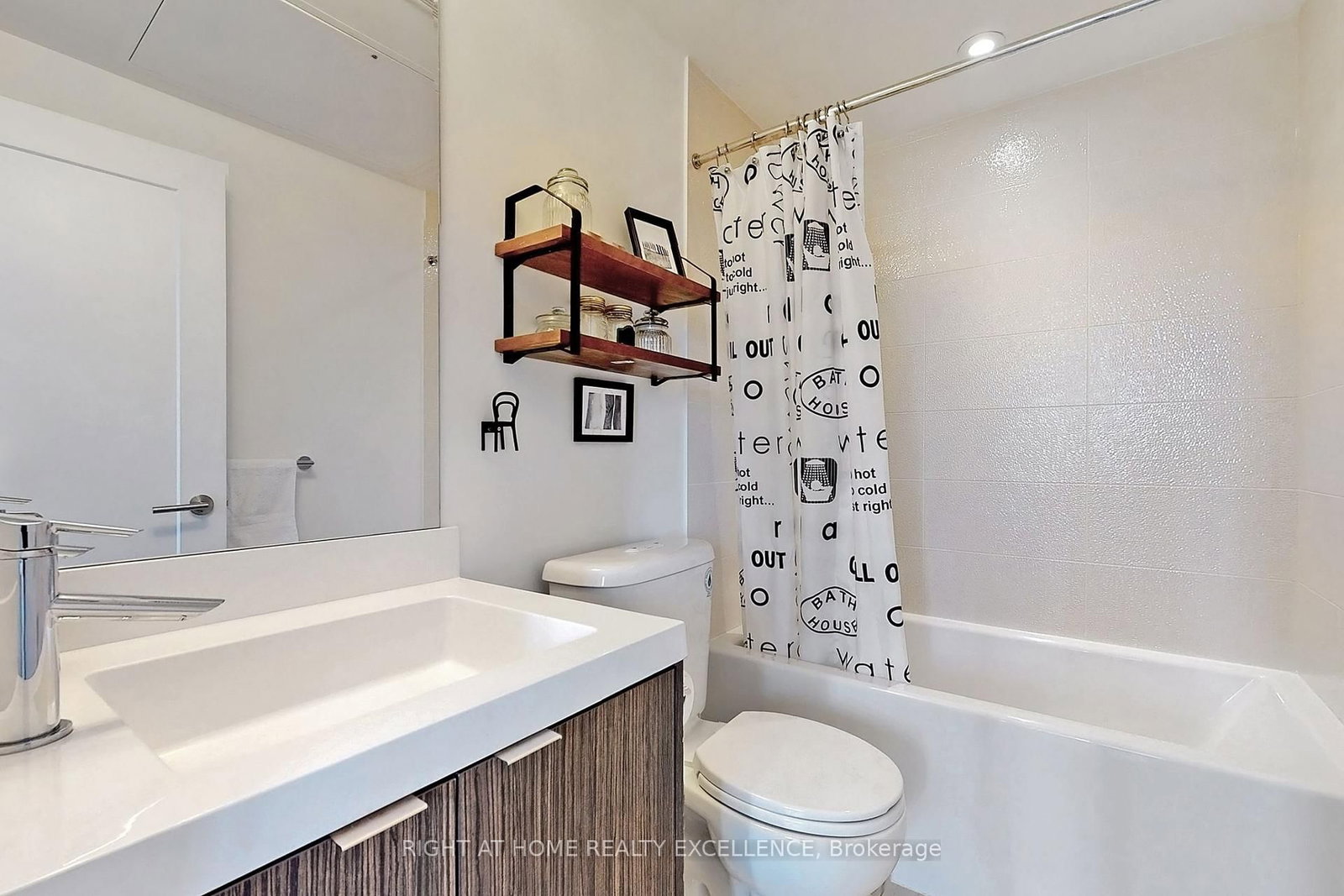 10 York Street, Unit 2203 - Photo 21