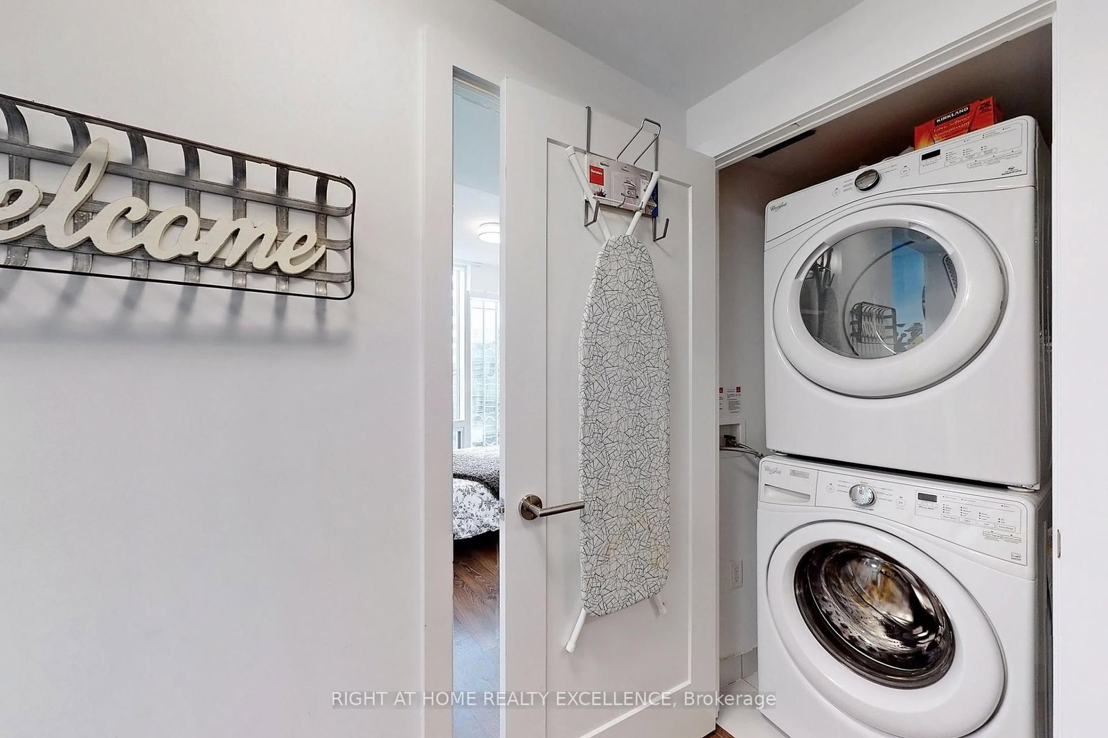 10 York Street, Unit 2203 - Photo 28