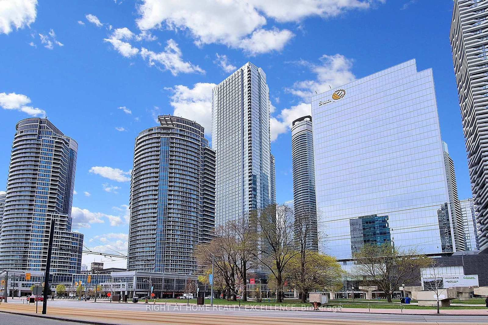 10 York Street, Unit 2203 - Photo 35