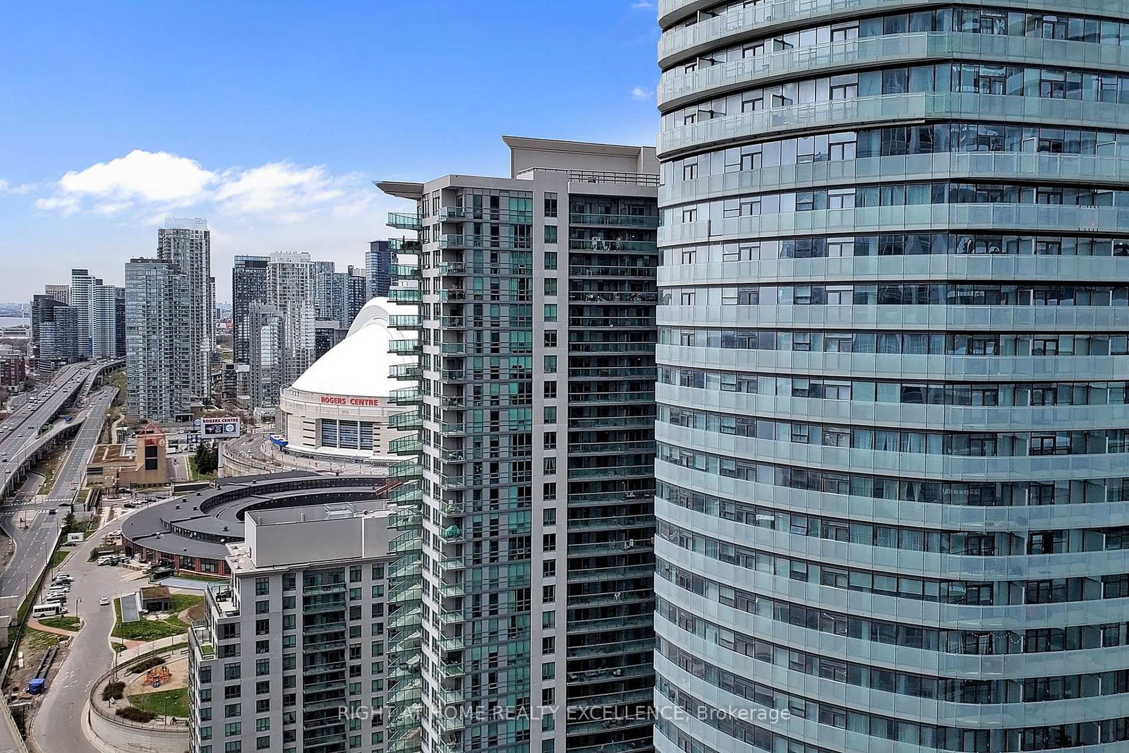 10 York Street, Unit 2203 - Photo 36