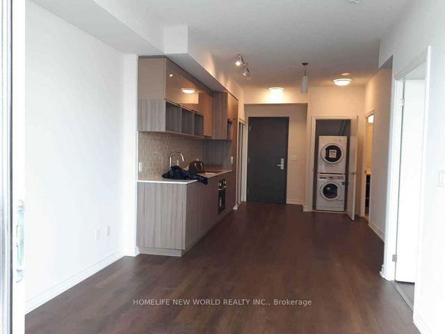 907 - 52 Forest Manor Road