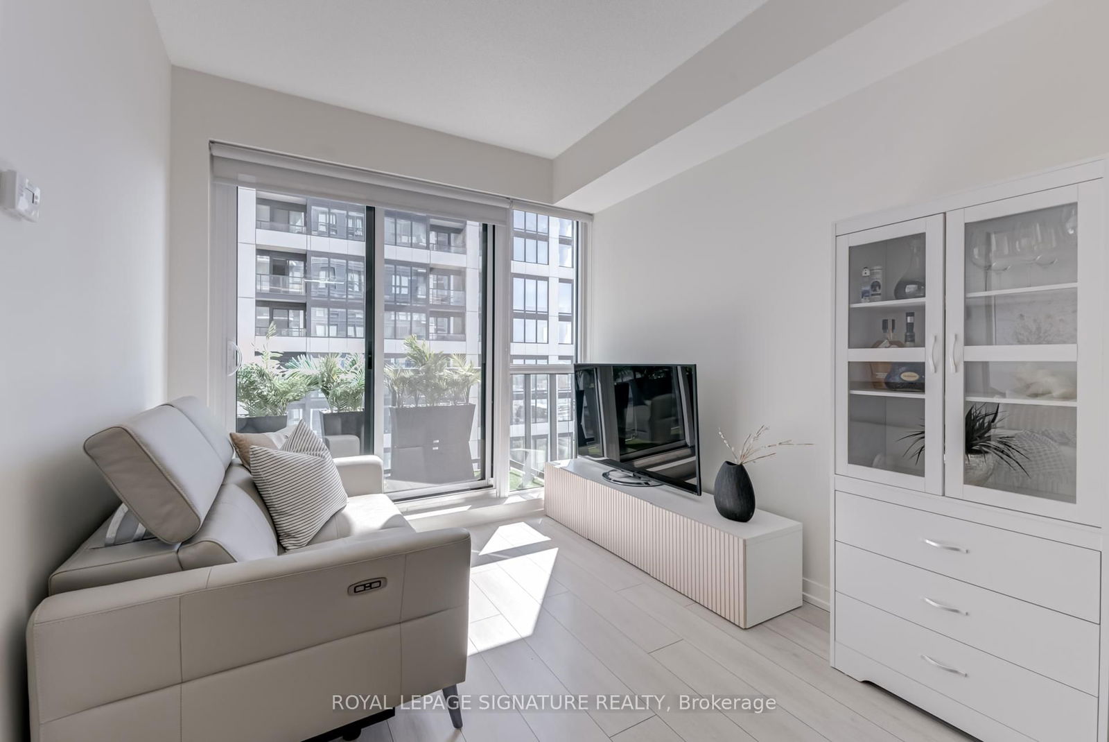 Condo for sale at 1501-49 East Liberty Street, Toronto, Niagara, M6K 0B2 - MLS: C12163357