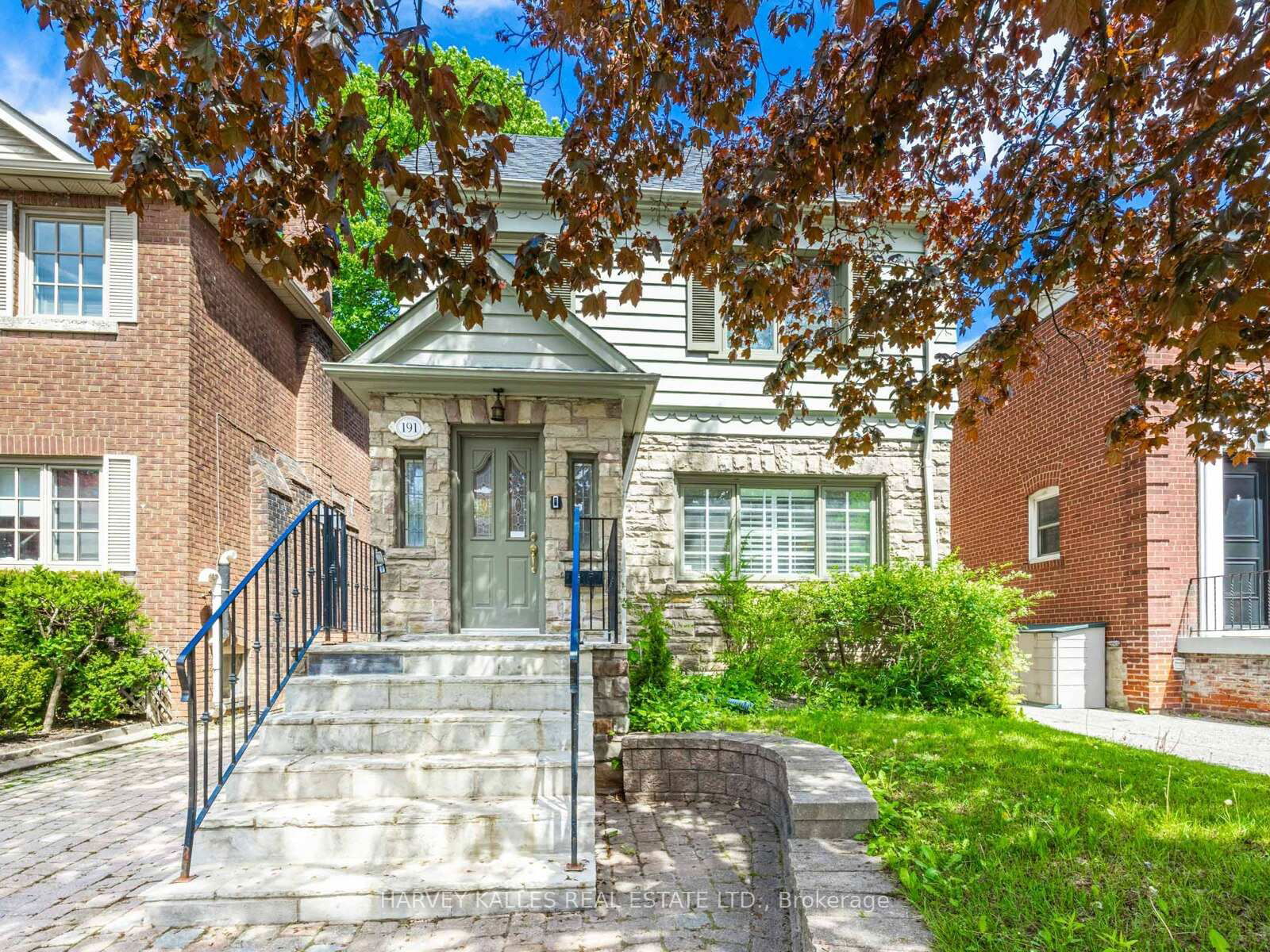 Detached House for sale at 191 Glen Cedar Road, Toronto, Humewood-Cedarvale, M6C 3G9 - MLS: C12163379