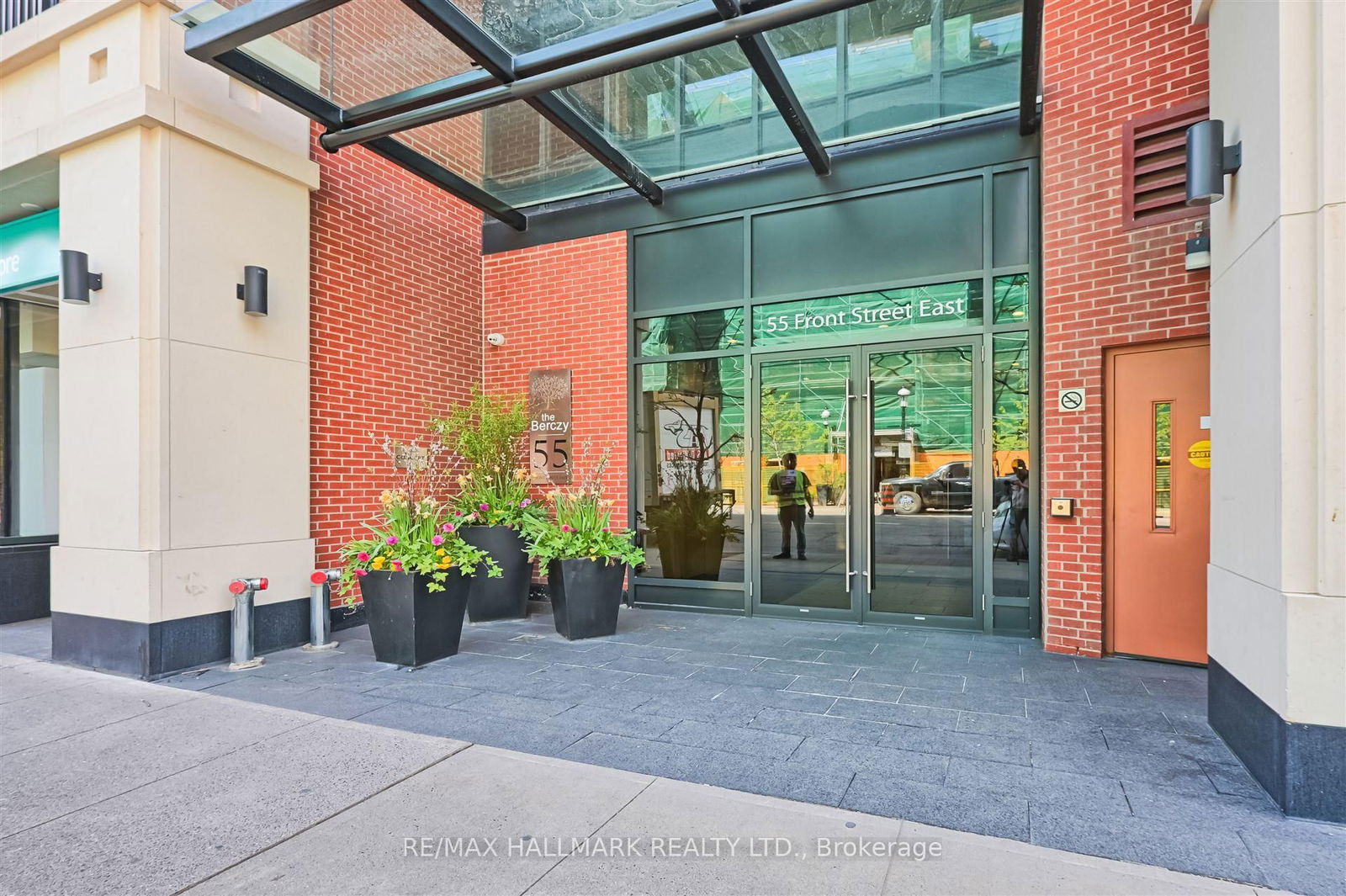 Condo for sale at 415-55 Front Street, Toronto, Waterfront Communities C8, M5E 1B3 - MLS: C12163721