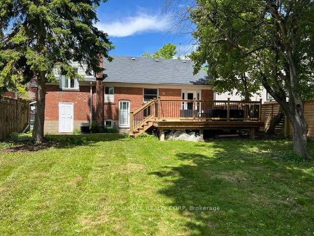 173 Poyntz Avenue