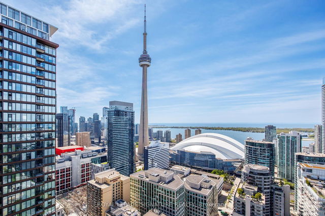 3904 - 88 Blue Jays Way
