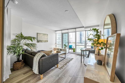 Unit 1105 — 11 Brunel Crt, Toronto - Waterfront Communities C1 image-0-4