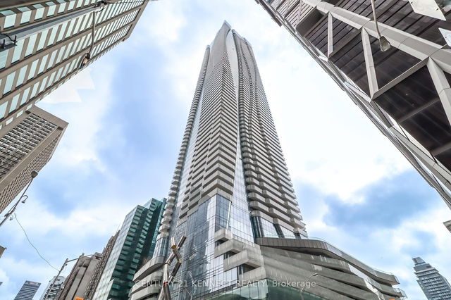 526 - 1 Bloor Street