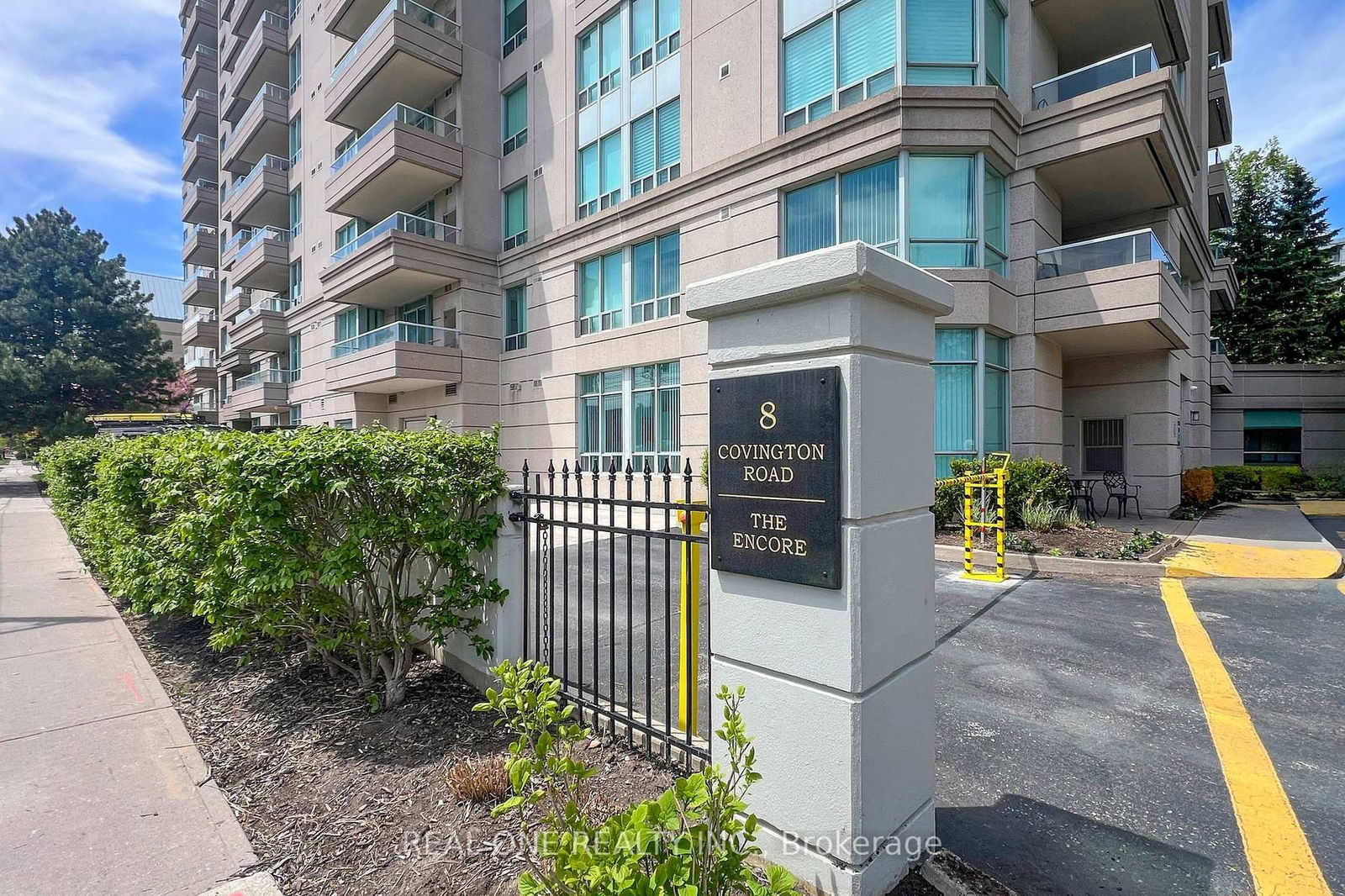 Condo for sale at 101-8 Covington Road, Toronto, Englemount-Lawrence, M6A 3E5 - MLS: C12164328