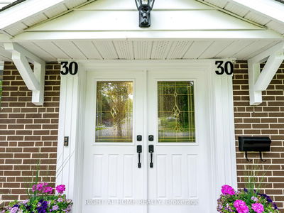 30 Parfield Dr, Toronto - Henry Farm image-0-1