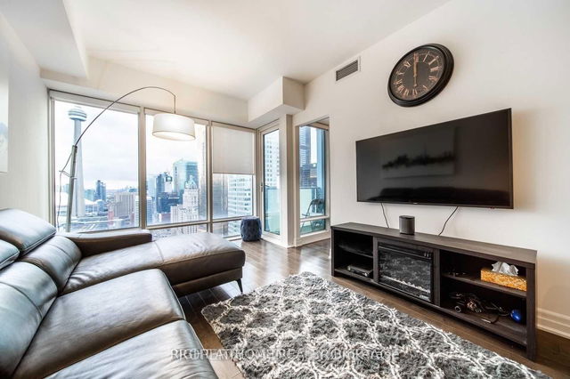 3203 - 8 The Esplanade Street