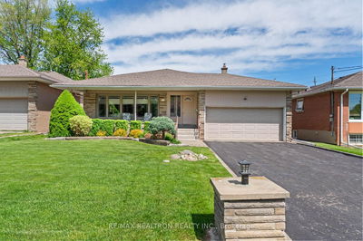 4 Beaver Valley Rd, Toronto - Bathurst Manor image-0-1