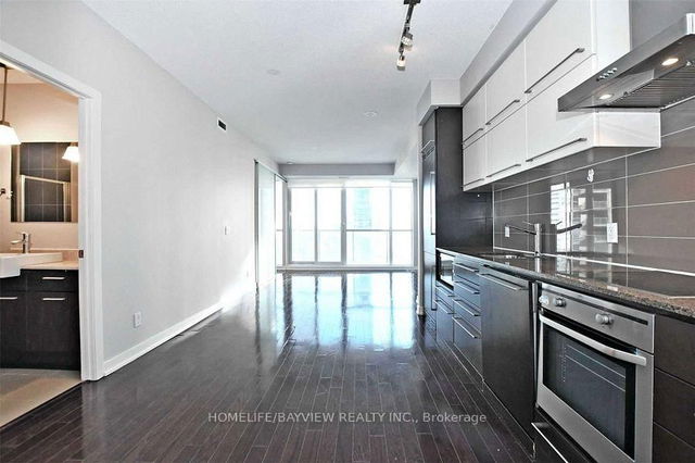 2402 - 770 Bay Street