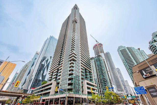 411 - 33 Bay Street