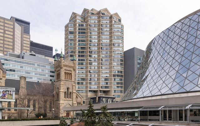 2601 - 71 Simcoe Street