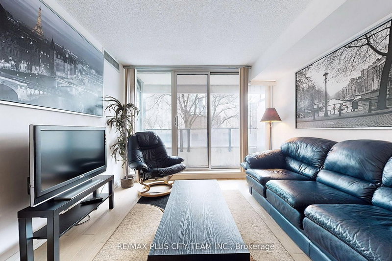 308 - 111 Elizabeth St, Toronto, M5G 1P7 | Image 2