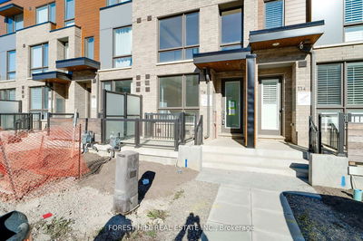 Unit B — 116 Green Gardens Blvd, Toronto - Englemount-Lawrence image-0-1
