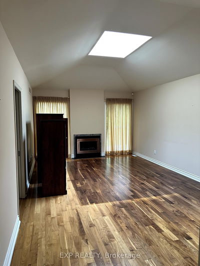 19 Sandfield Rd, Toronto - Banbury-Don Mills image-0-4