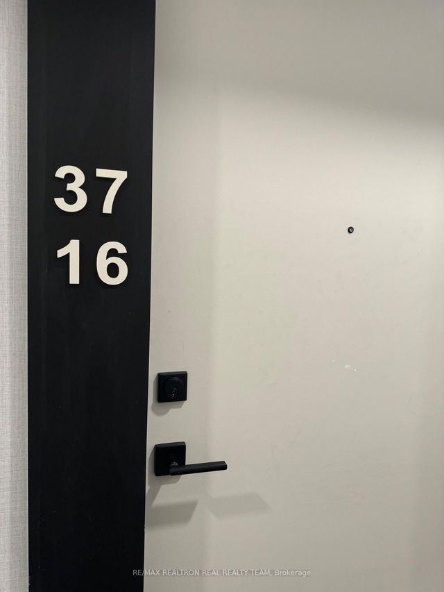 #3716 - 319 Jarvis Street