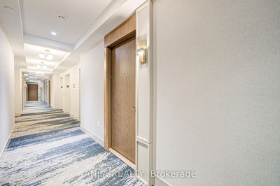 Unit 1907 — 30 Inn On The Park Dr, Toronto - Banbury-Don Mills image-0-4