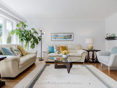 6 Arrowstook Rd, Toronto - Bayview Village image-0-3