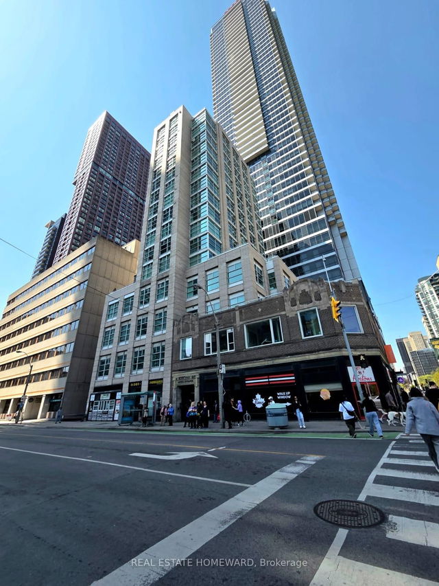 1101 - 409 Bloor Street