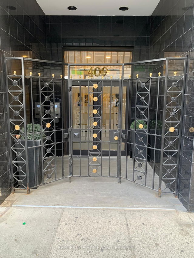 1101 - 409 Bloor Street