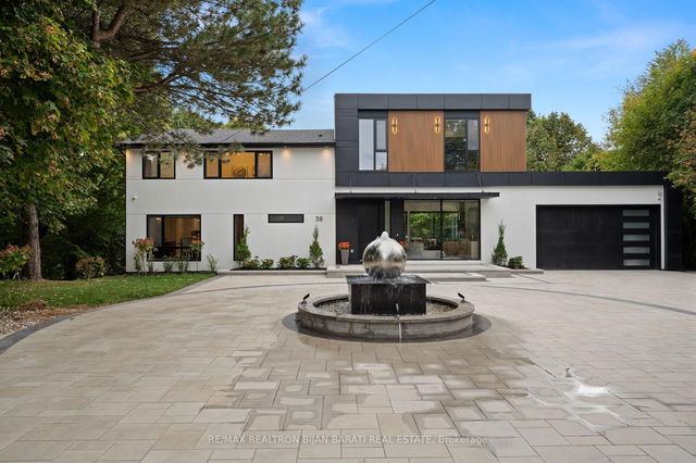 38 Woodthrush Court