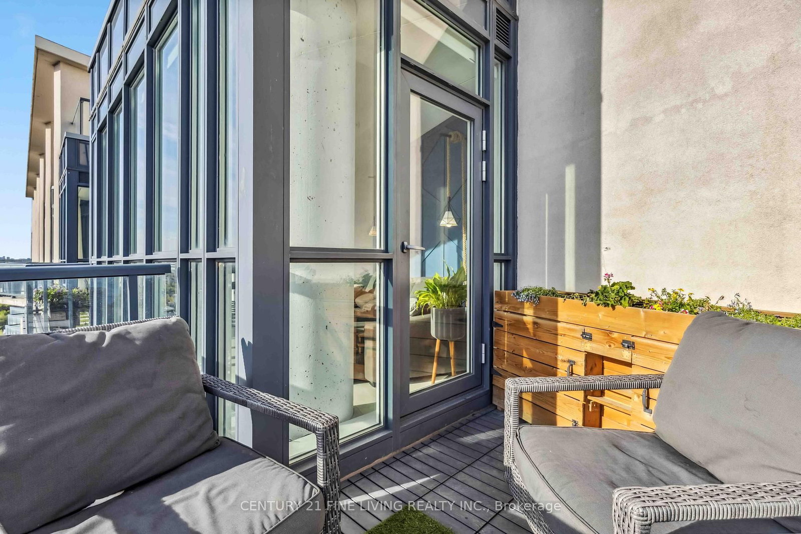 51 East Liberty Street, Unit PH09 - Photo 30