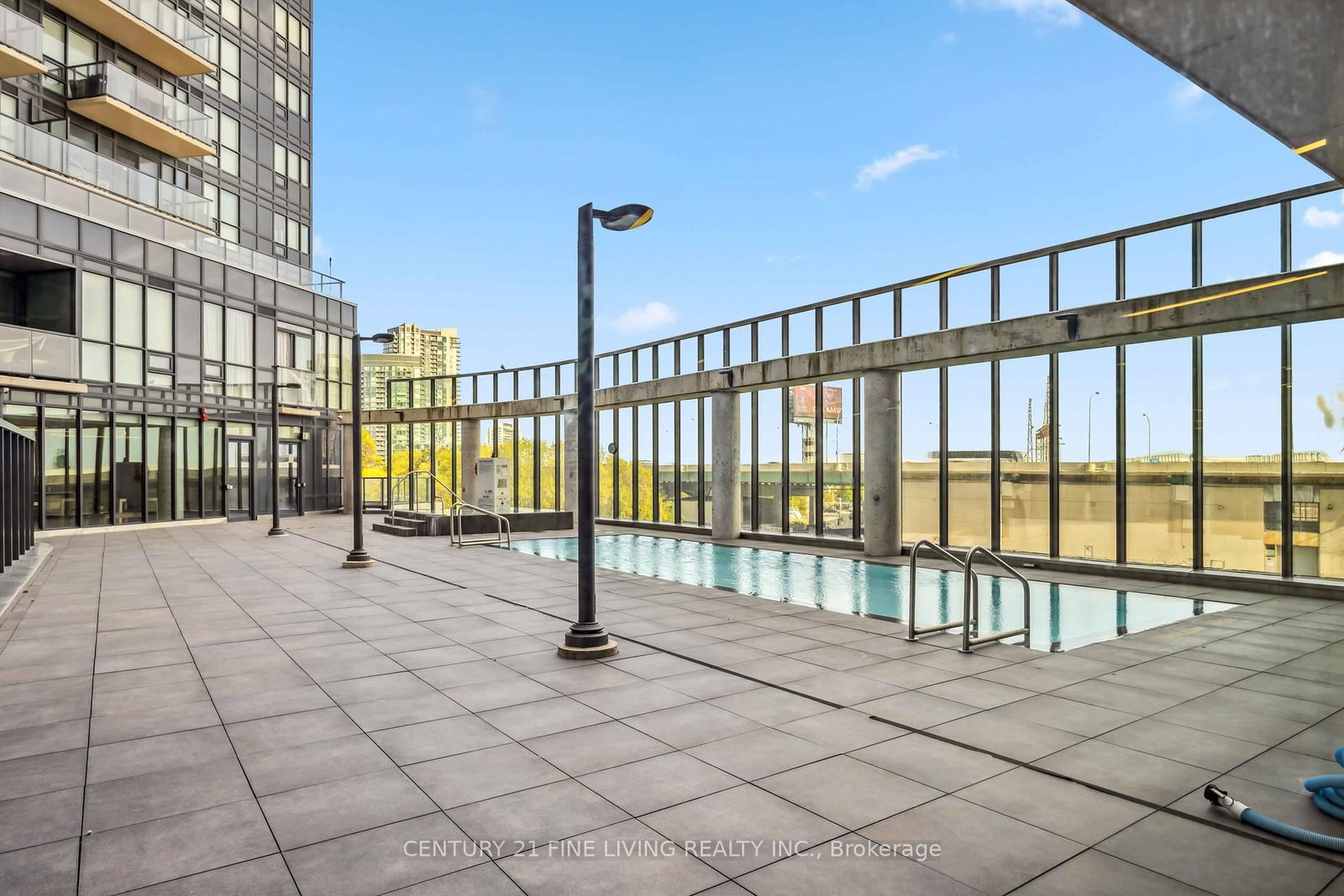 51 East Liberty Street, Unit PH09 - Photo 37