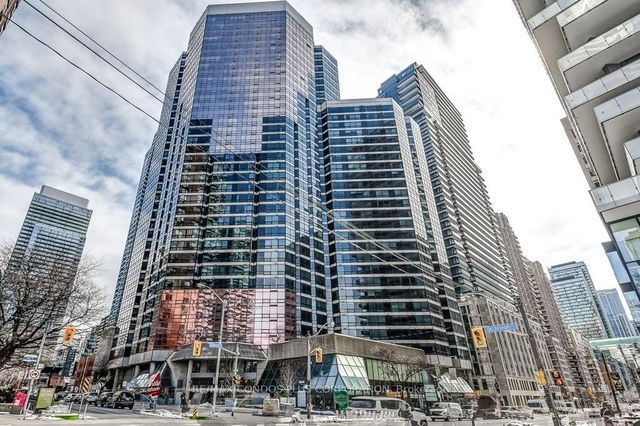 2515 - 1001 Bay Street
