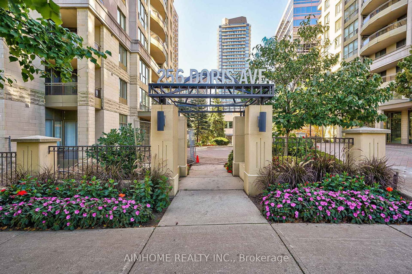 Condo for sale at 710-256 Doris Avenue, Toronto, Willowdale East, M2N 6X8 - MLS: C12165842
