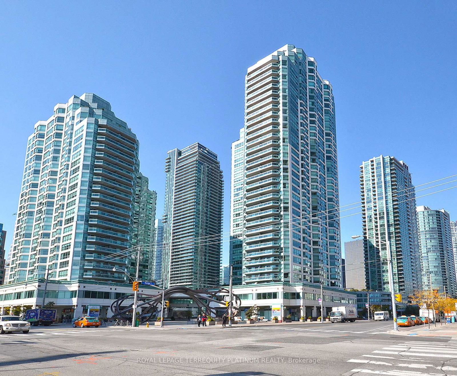 Condo for sale at PH6-10 Yonge Street, Toronto, Waterfront Communities C1, M5E 1R4 - MLS: C12165956