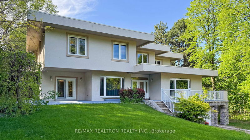 home for sale on 48 Silvergrove Road