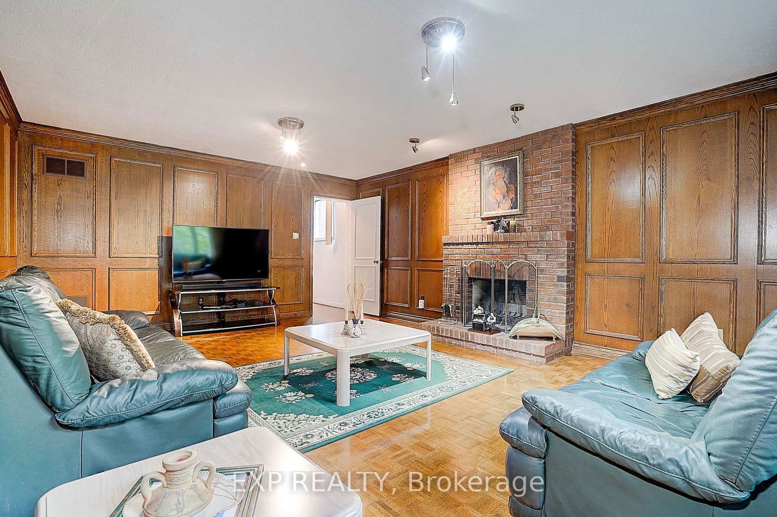 Detached House for sale at 4458 Bathurst Street, Toronto, Bathurst Manor, M3H 3S2 - MLS: C12166168