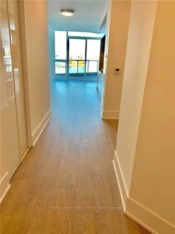 618 - 1 Edgewater Drive
