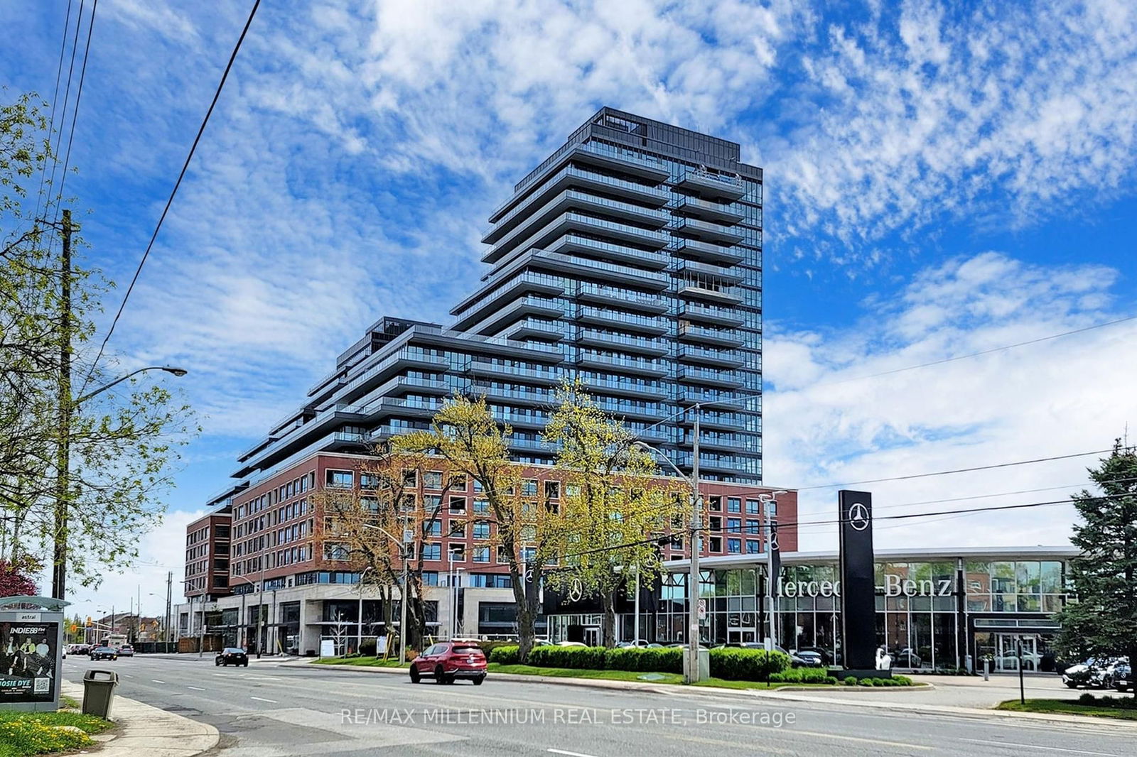 Condo for sale at 520-33 Frederick Todd Way, Toronto, Thorncliffe Park, M4G 0C9 - MLS: C12166290