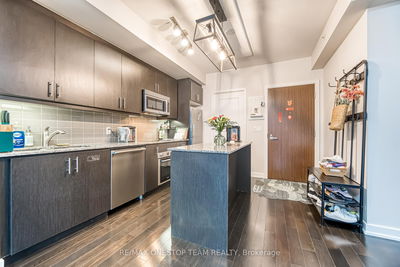 Unit 1103 — 1 The Esplanade, Toronto - Waterfront Communities C8 image-0-4