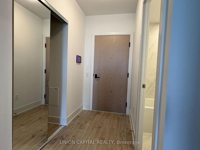 611 - 10 Inn On The Park Drive