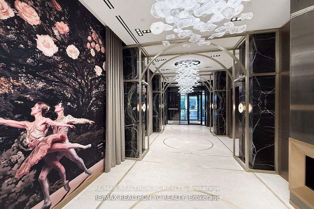 1110 - 771 Yonge Street