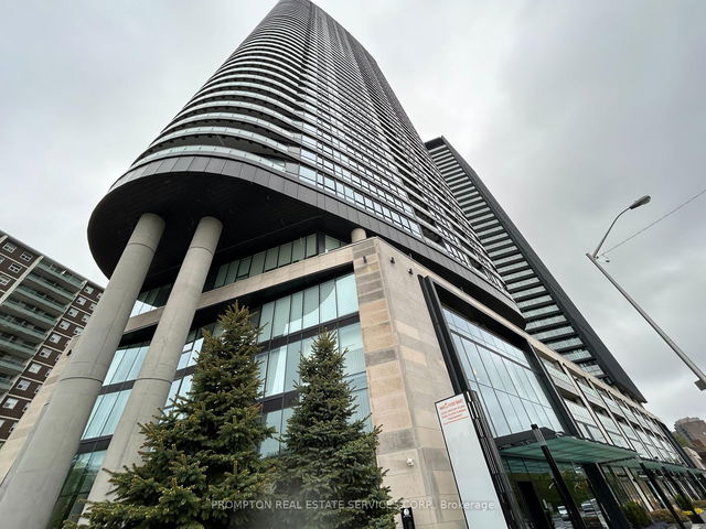 2521 - 585 Bloor Street