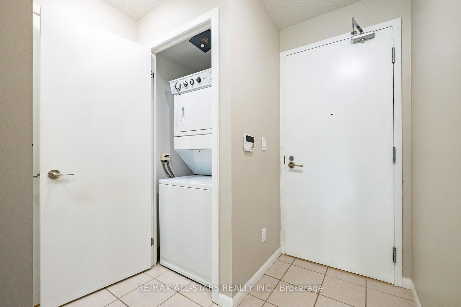 Condo for sale at 471-209 Fort York Boulevard, Toronto, Niagara, M5V 4A1 - MLS: C12166886