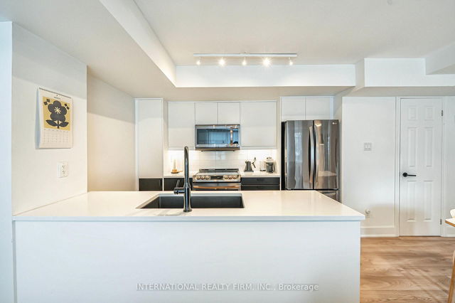 TH 107 - 1 Ruttan Street