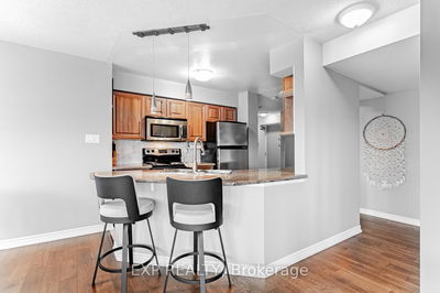 Unit 603 — 872 Sheppard Ave, Toronto - Bathurst Manor image-0-3