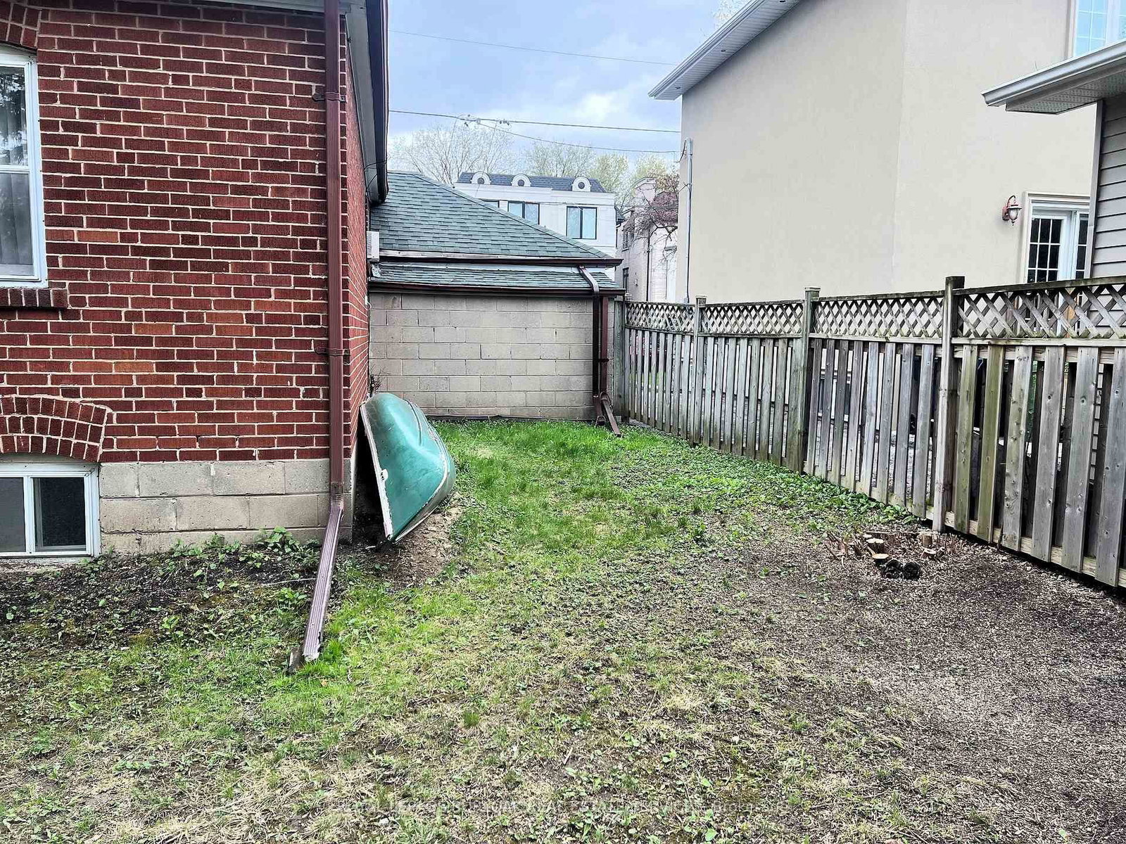 Listing Image 6